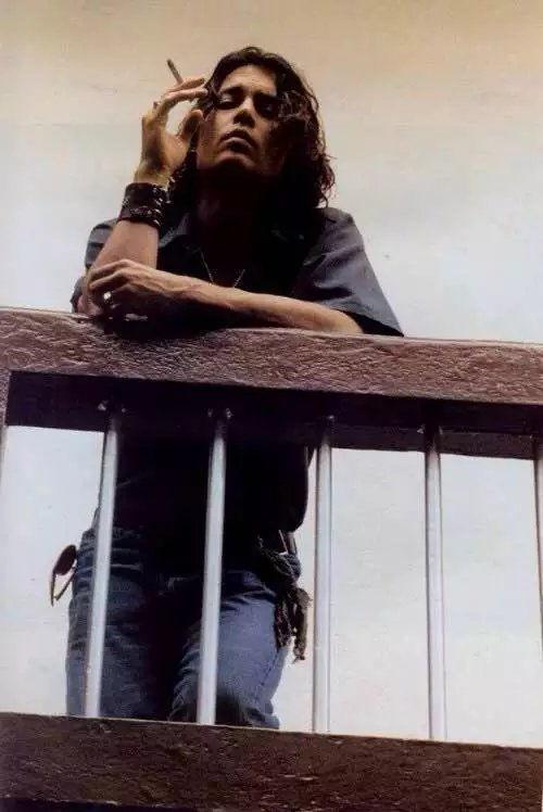 约翰尼德普娱乐圈同人,娱乐圈传奇的起伏人生